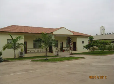 Edificio de escritorios da base da Benguela