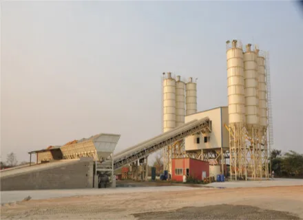 Central de asfalto com silo, misturador e britador